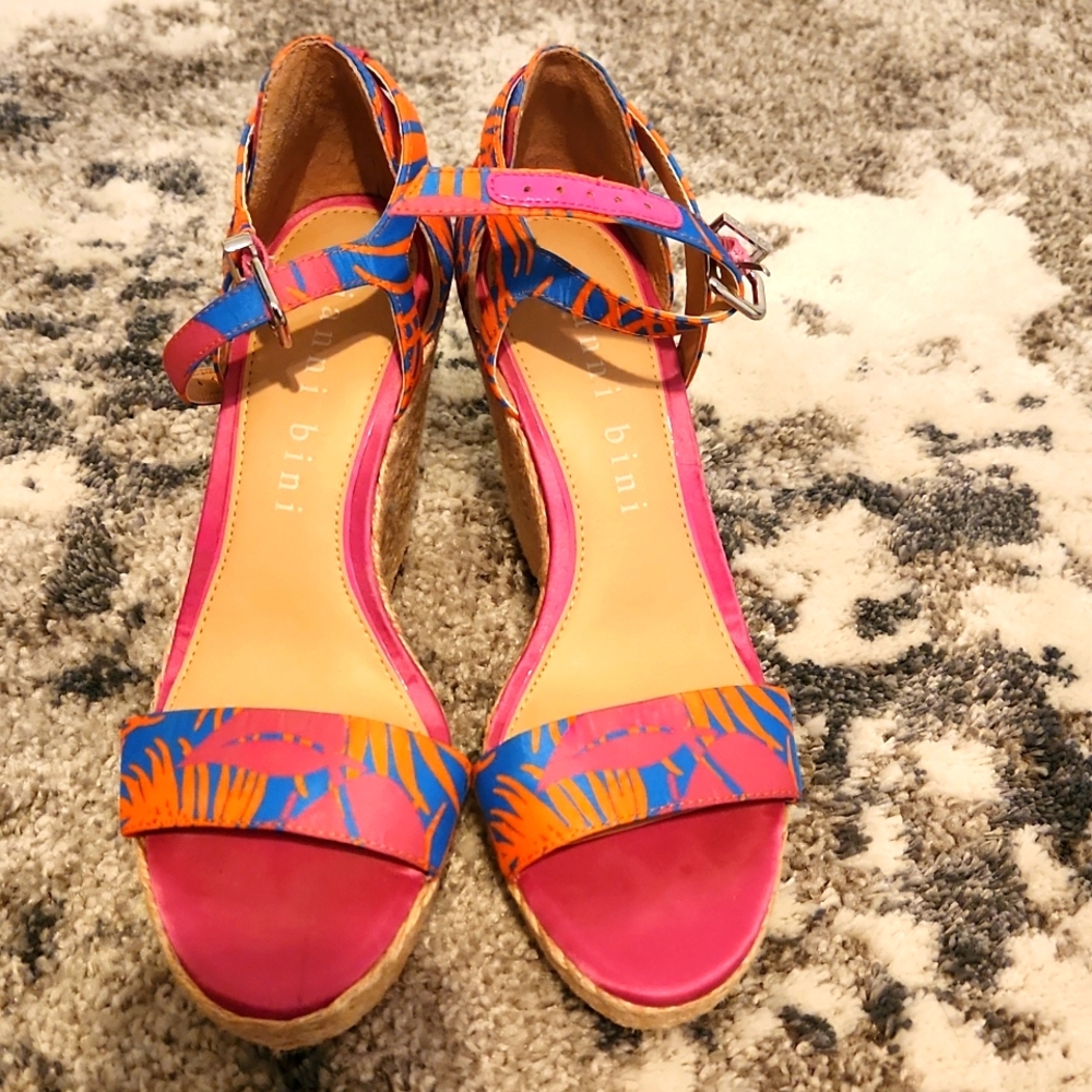 Wedge sandle